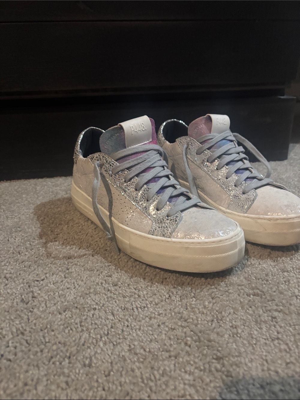 P448 Women’s Glitter Casual Sneakers - Light Gray